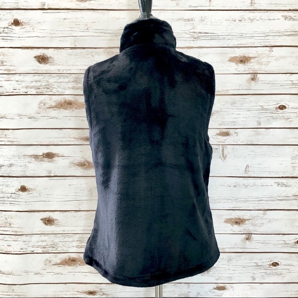 * Fila Sport • Reversible Fleece Vest - Picture 2 of 6